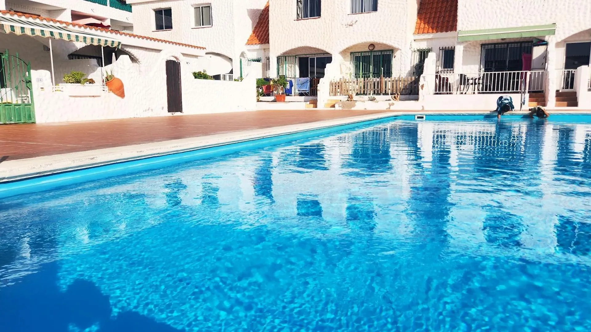 Hébergement de vacances 3 Bedroom Pool Front Bungalow In Costa Adeje Espagne